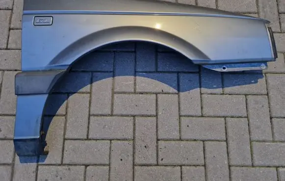 Volkswagen PASSAT B3 Fender 357821022 LA7Y