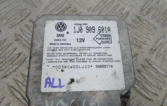 Volkswagen Golf IV Airbag control unit/module 1J0909601A