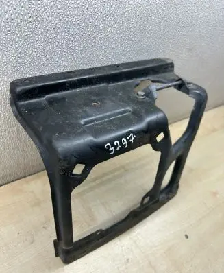 Mercedes-Benz CLS C219 Radiator support slam panel bracket 