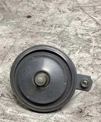 Audi A6 S6 C4 4A Horn signal 722367