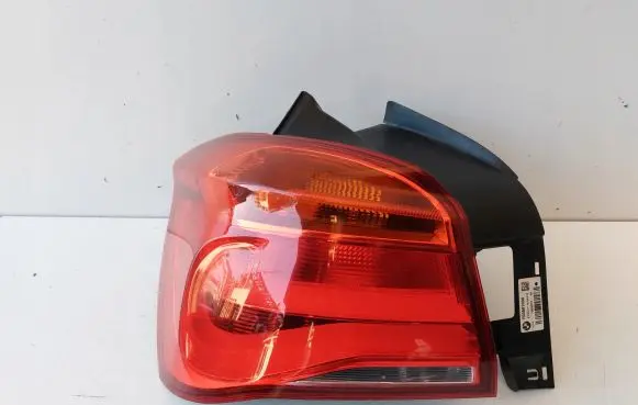 BMW 1 F20 F21 Rear/tail lights 7359017
