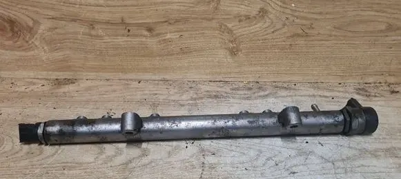 Volvo XC60 Fuel main line pipe 30777759 0445215025