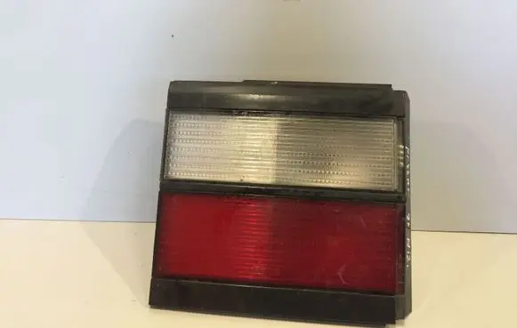 Volkswagen Golf III Tailgate rear/tail lights 333945107