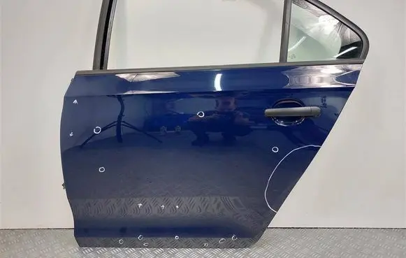 Skoda Rapid (NH) Rear door 5JA833311