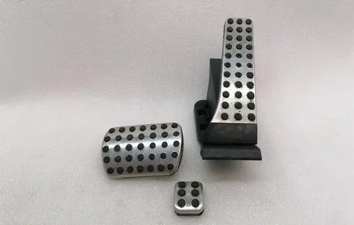 Mercedes-Benz C W204 Accelerator throttle pedal A2043000200