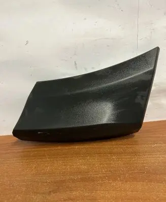 Mercedes-Benz E W212 Front arch trim A9066904782 D364