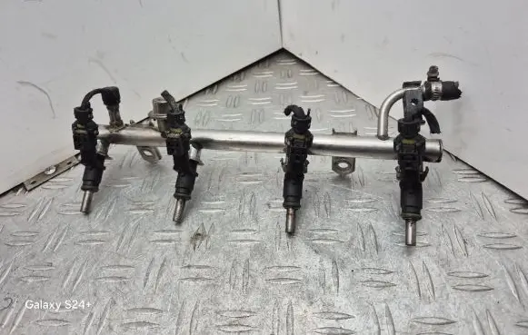 Mercedes-Benz A W169 Fuel injectors set A2660700595 A106A08000 A0000783023
