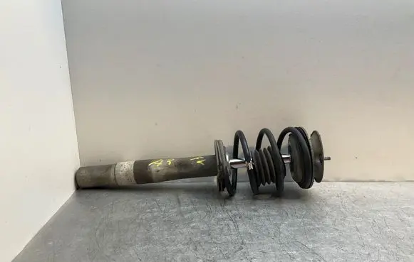 BMW 6 E63 E64 Front shock absorber with coil spring 6766771 105413 E63V002B