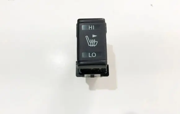 Nissan Qashqai Seat heating switch