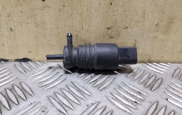 Audi A4 S4 B5 8D Windscreen/windshield washer pump