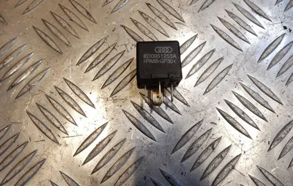 Audi A6 S6 C6 4F Other relay 8D0951253A 31299