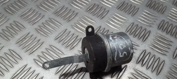 Ford Probe Valve vacuum 