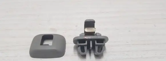 Sun visor clip/hook/bracket