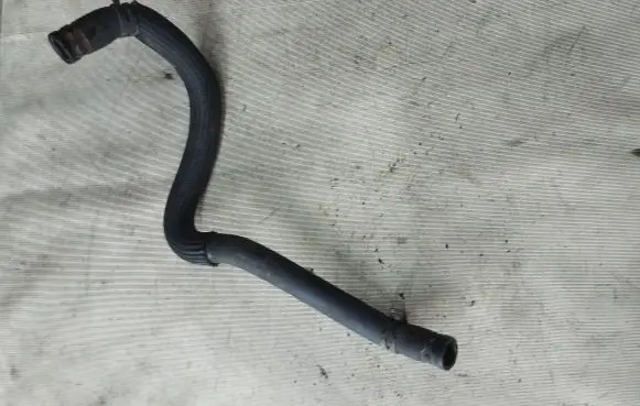 Ford Galaxy Coolant pipe/hose 1377