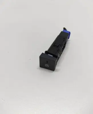 Hyundai Santa Fe Windscreen/window heater switch 621W05010