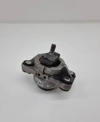 Engine mount bracket