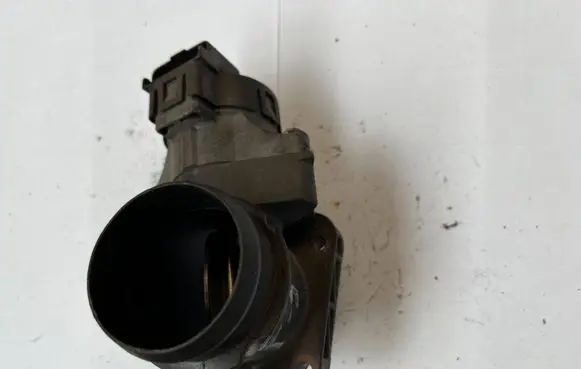 Ford Fiesta Throttle valve 9643836980