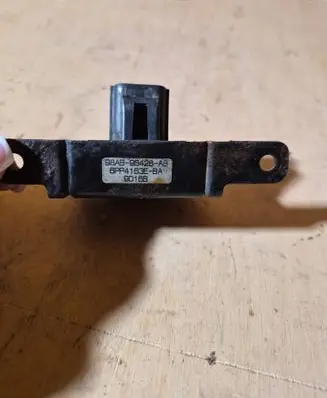 Ford Focus Air pressure sensor 98AB9S428AB