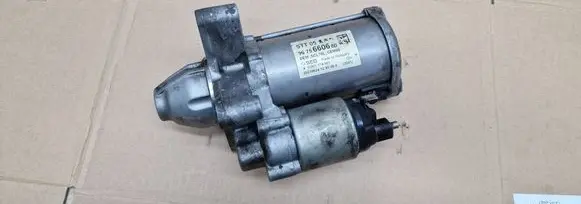 Citroen C4 II Picasso Starter motor 9675660680