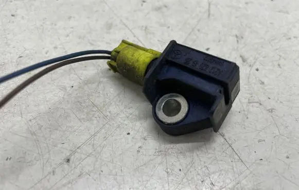 Mercedes-Benz E W212 Airbag deployment crash/impact sensor A2128204926