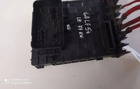 Volkswagen Golf V Fuse module 017181301 1B2405056316
