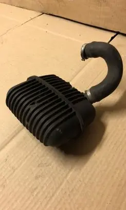 Audi A6 S6 C6 4F Vacuum air tank 8E0129955
