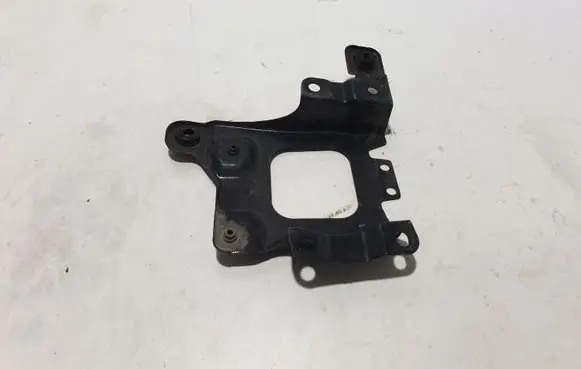 Volvo C30 Battery bracket 3M51R6K034AF