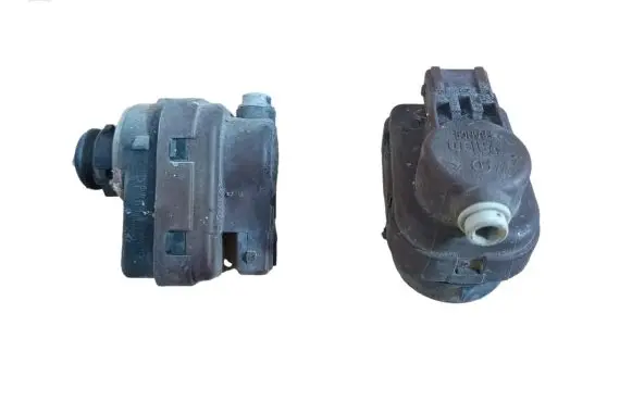 Peugeot 306 Headlight level adjustment motor 9632162280
