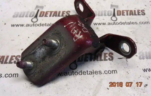Toyota RAV 4 (XA20) Rear door upper hinge