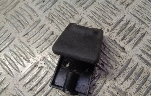 Hyundai i20 (GB IB) Engine bonnet (hood) release handle 8133334000