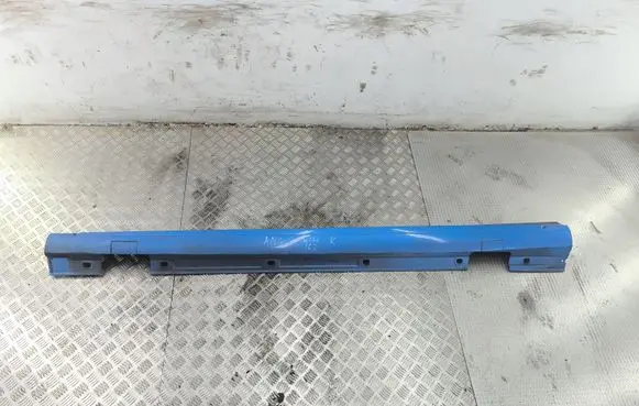 Mercedes-Benz A W176 Sill A1766980054