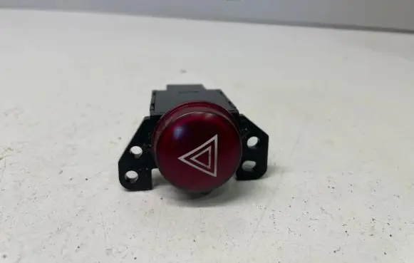 Mitsubishi Colt Hazard light switch