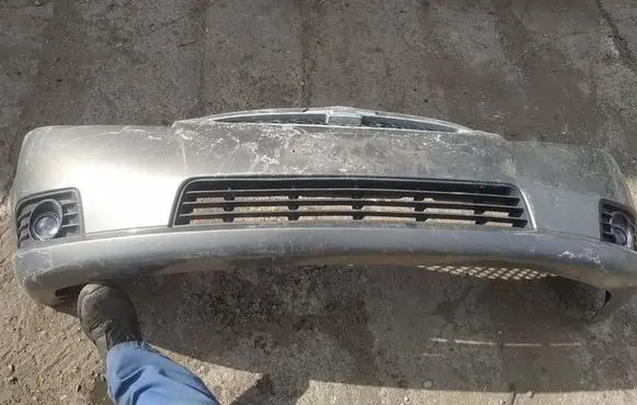 Chevrolet Epica Front bumper pilkas