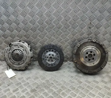 Mini One - Cooper Coupe R56 Clutch set kit 7595577 8600687