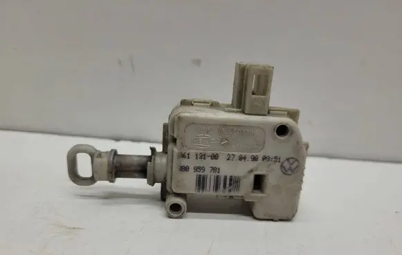 Volkswagen Golf VI Tailgate boot lock/latch motor 3B0959781