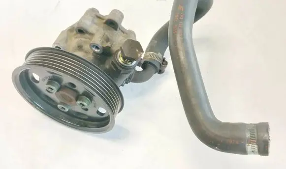 Volkswagen Sharan Power steering pump 7M0145157AA