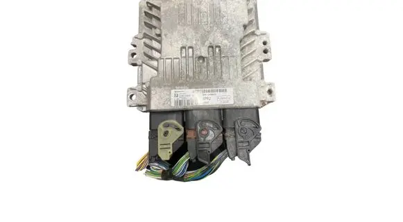 Ford Focus Engine control unit/module BV6112A650NJ S180133036 SID807EVG