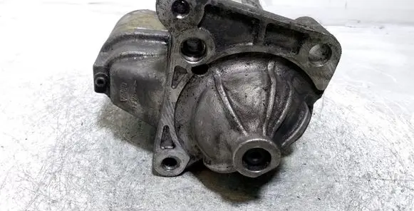 Mitsubishi Carisma Starter motor 30620657