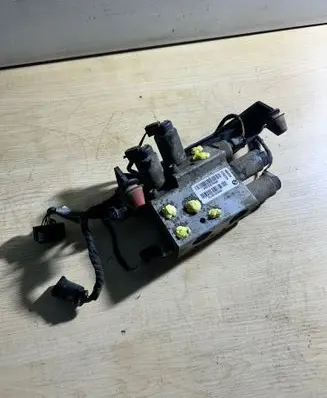 BMW 7 E65 E66 Active stabilizer control/valve assembly 6758704 25050104H
