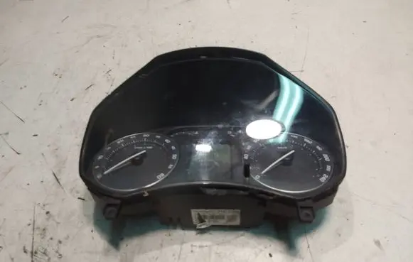 Skoda Octavia Mk2 (1Z) Speedometer (instrument cluster) SW090000 SKZ7Z0F3926471 V1610056