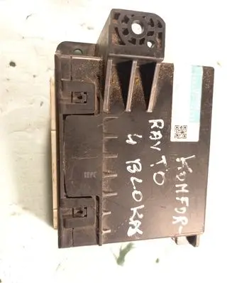 Toyota RAV 4 (XA30) Comfort/convenience module 8865042230