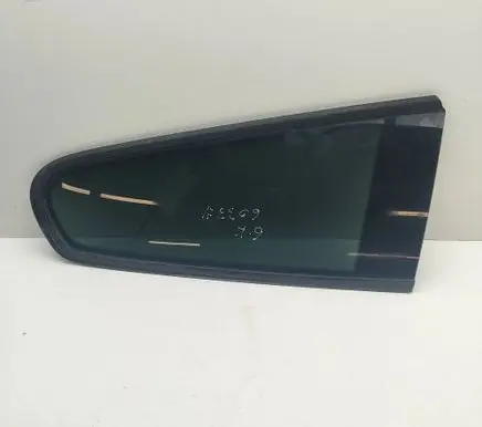 Volkswagen Scirocco Rear side window 1K8845041R