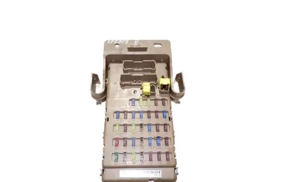 Subaru Legacy Fuse module 82201AJ000