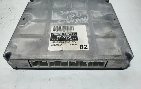 Toyota Avensis T250 Engine control unit/module MB1758008332 8966105821 1758008332