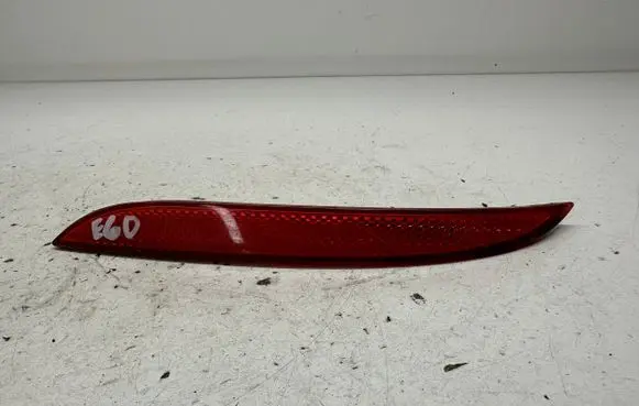 BMW 5 E60 E61 Rear tail light reflector 7183913