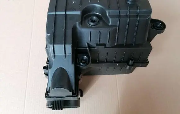Volkswagen Golf VII Air filter box 5Q0129607AA