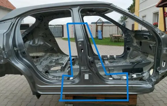 Nissan Juke II F16 Other sill/pillar trim element