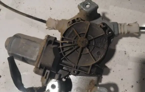 Front door window regulator motor