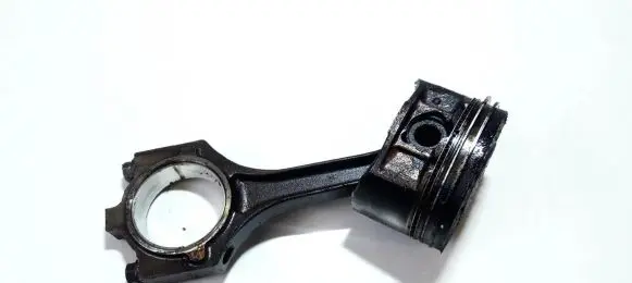 Ford Cougar Piston with connecting rod