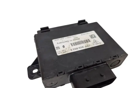 Volkswagen Touareg II Voltage converter/converter module 7PP959663E CDG220311 111001912